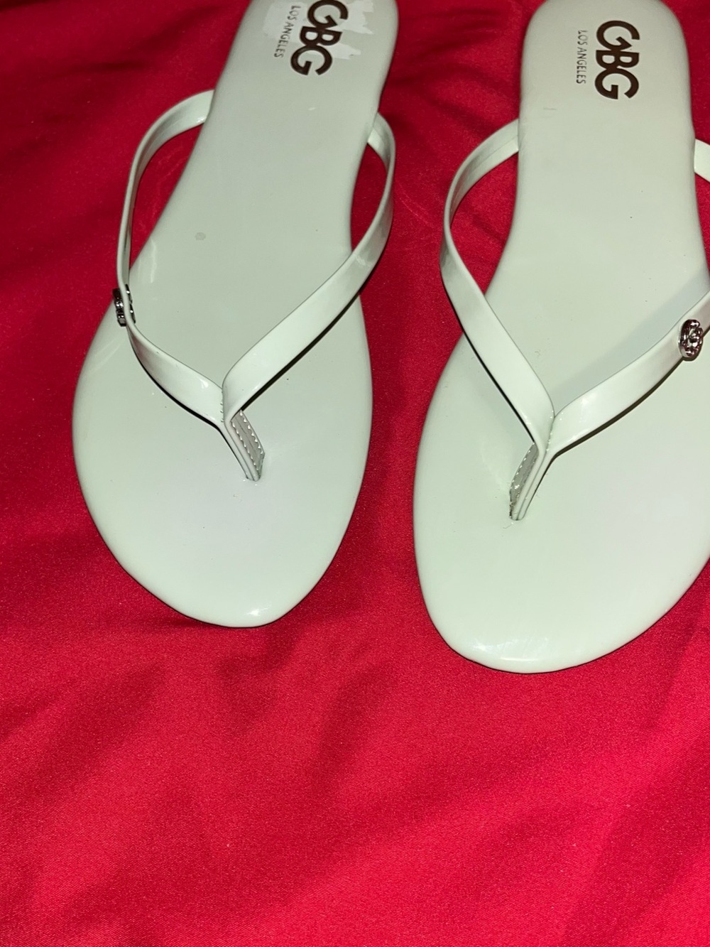 GBG Los Angeles Women’s Mint Green Jelly Thong Sandals - Picture 2 of 4